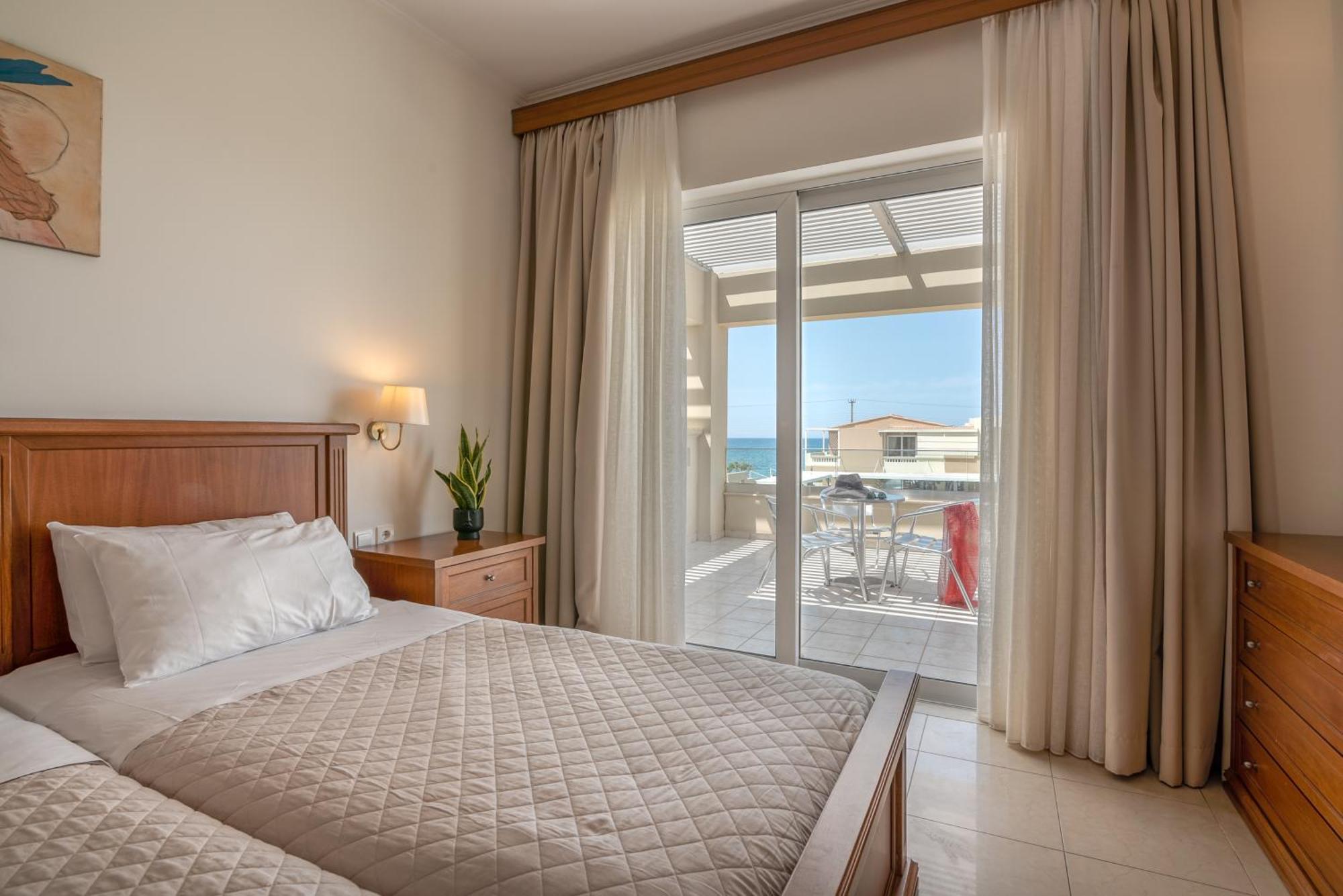 Castro Beach Hotel Maleme  Exterior photo