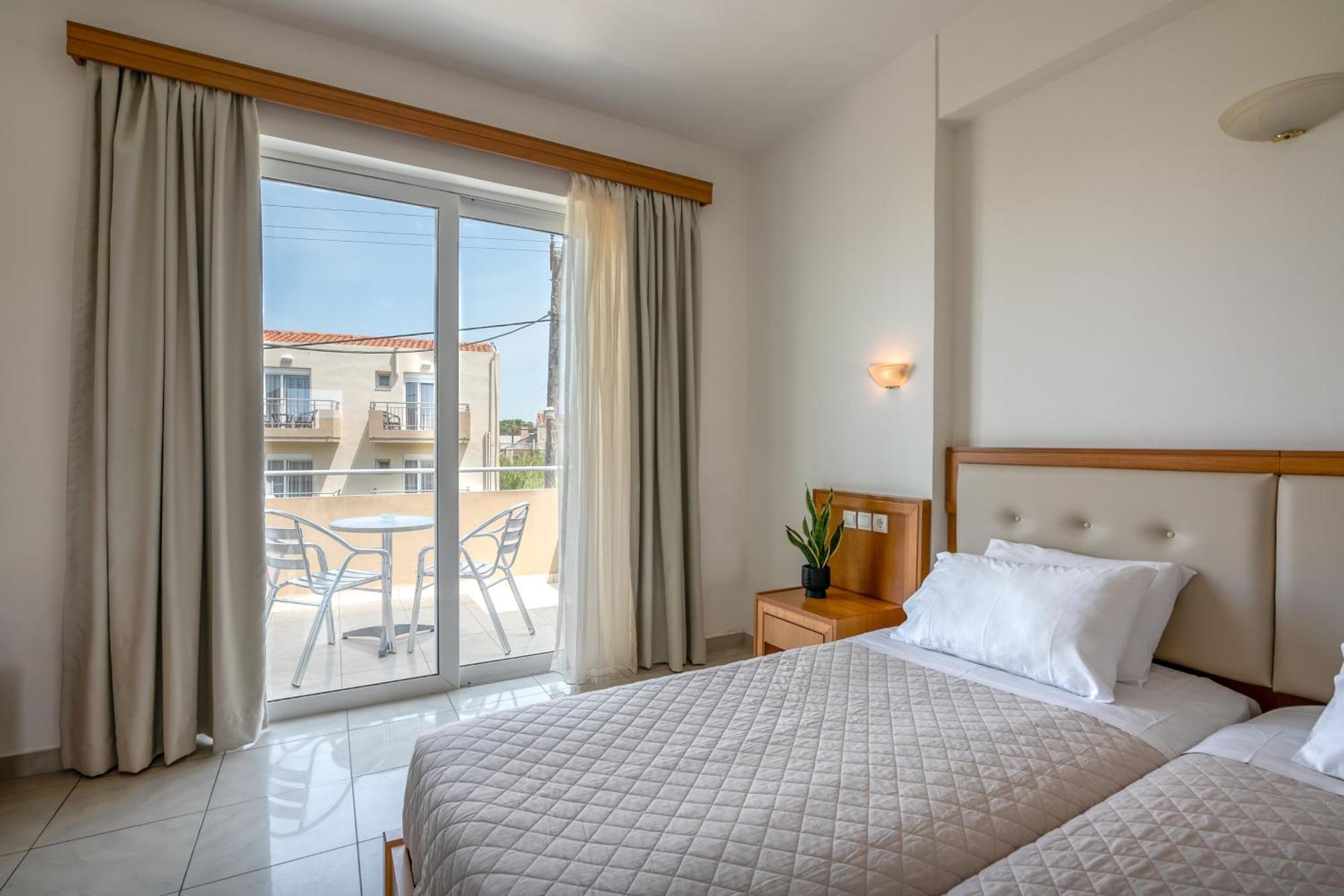 Castro Beach Hotel Maleme  Exterior photo